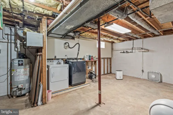 $215,000 | 3307 Glen Hollow Drive, Dover, PA 17315