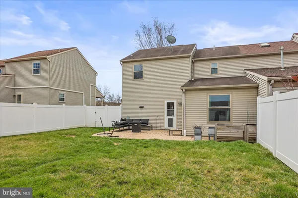 $215,000 | 3307 Glen Hollow Drive, Dover, PA 17315