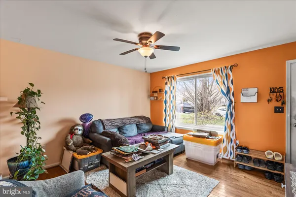 $215,000 | 3307 Glen Hollow Drive, Dover, PA 17315