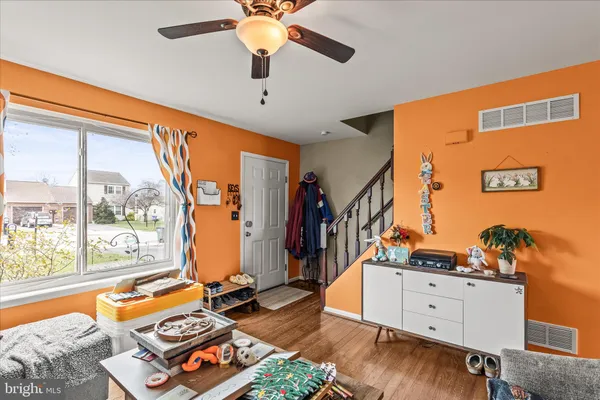 $215,000 | 3307 Glen Hollow Drive, Dover, PA 17315