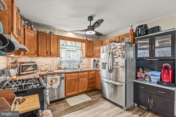 $215,000 | 3307 Glen Hollow Drive, Dover, PA 17315