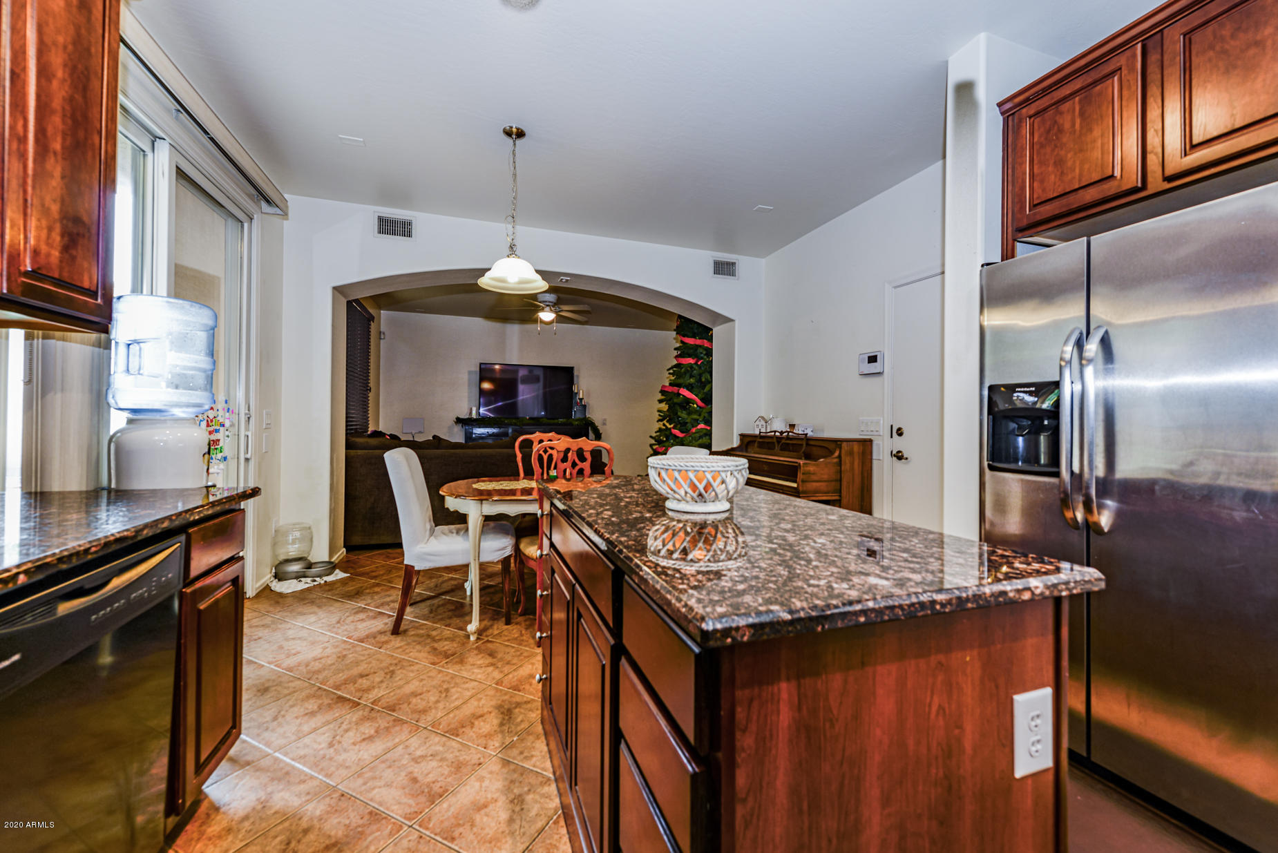 2311 East Pecan Road Phoenix, AZ 85040 - Photo 7 of 24 2311 E Pecan-11