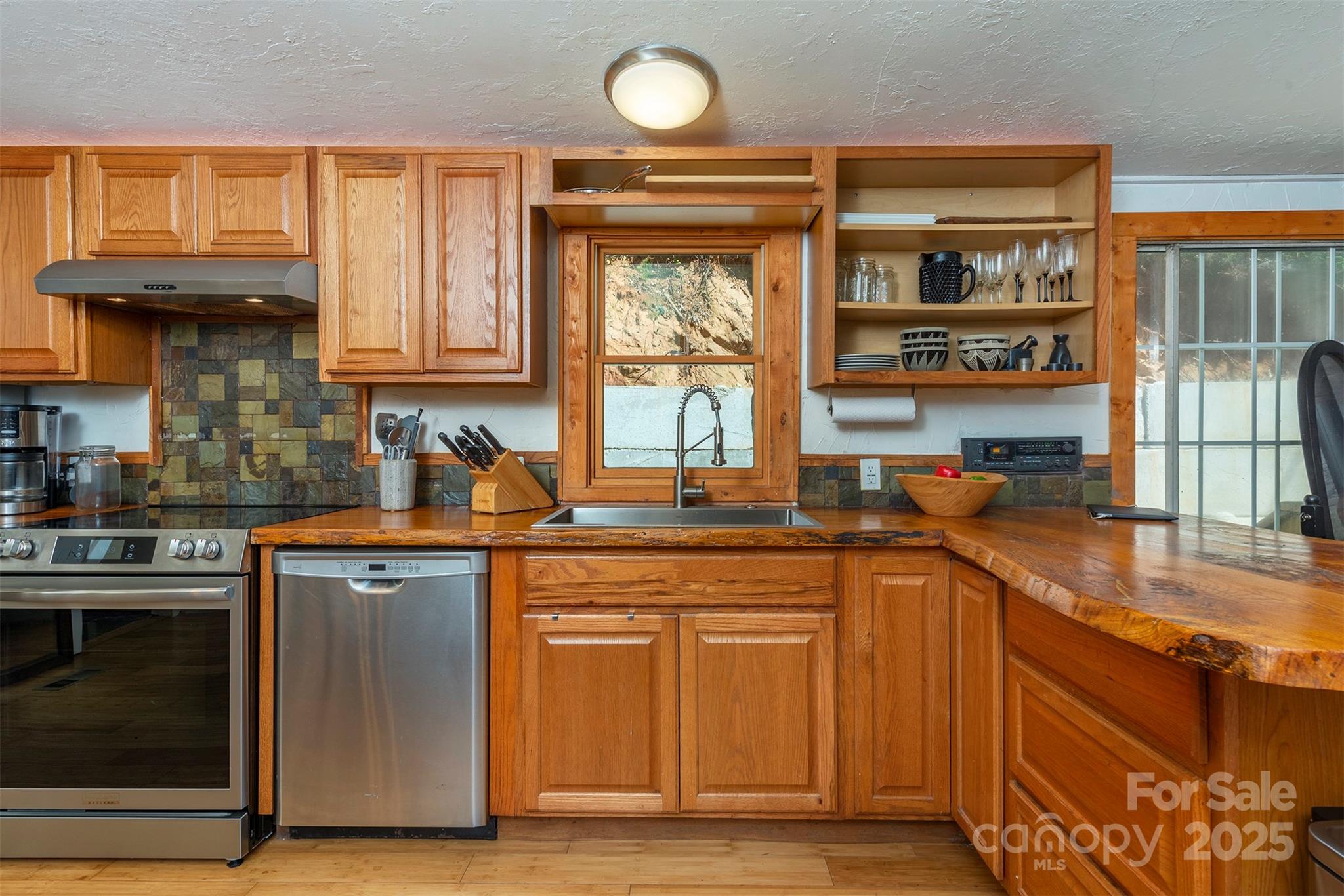 924 Old Fort Road Fairview, NC 28730 - Photo 29 of 39 Gallery Image 29