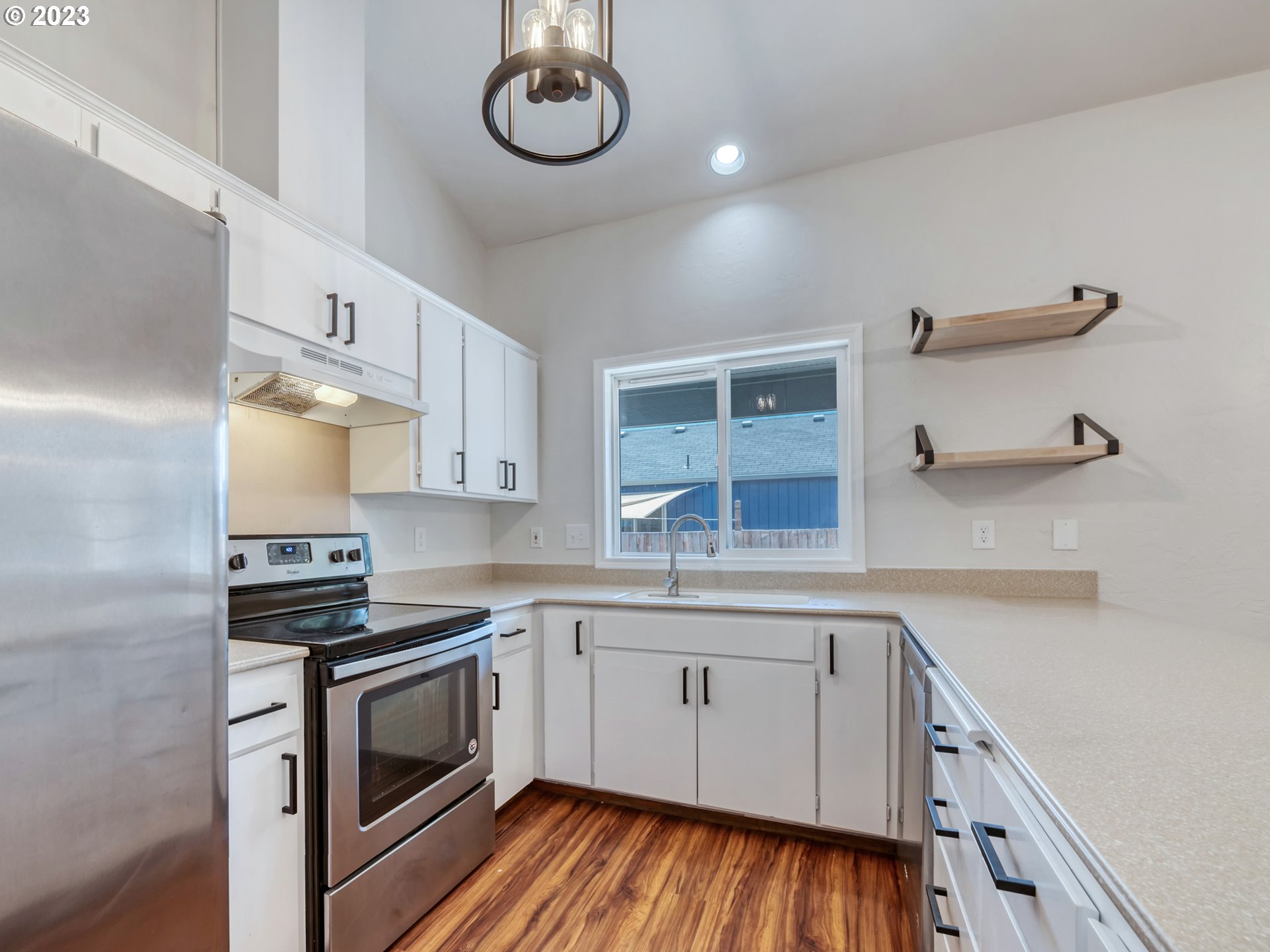 24882 Strike Street Veneta, OR 97487 - Photo 12 of 32