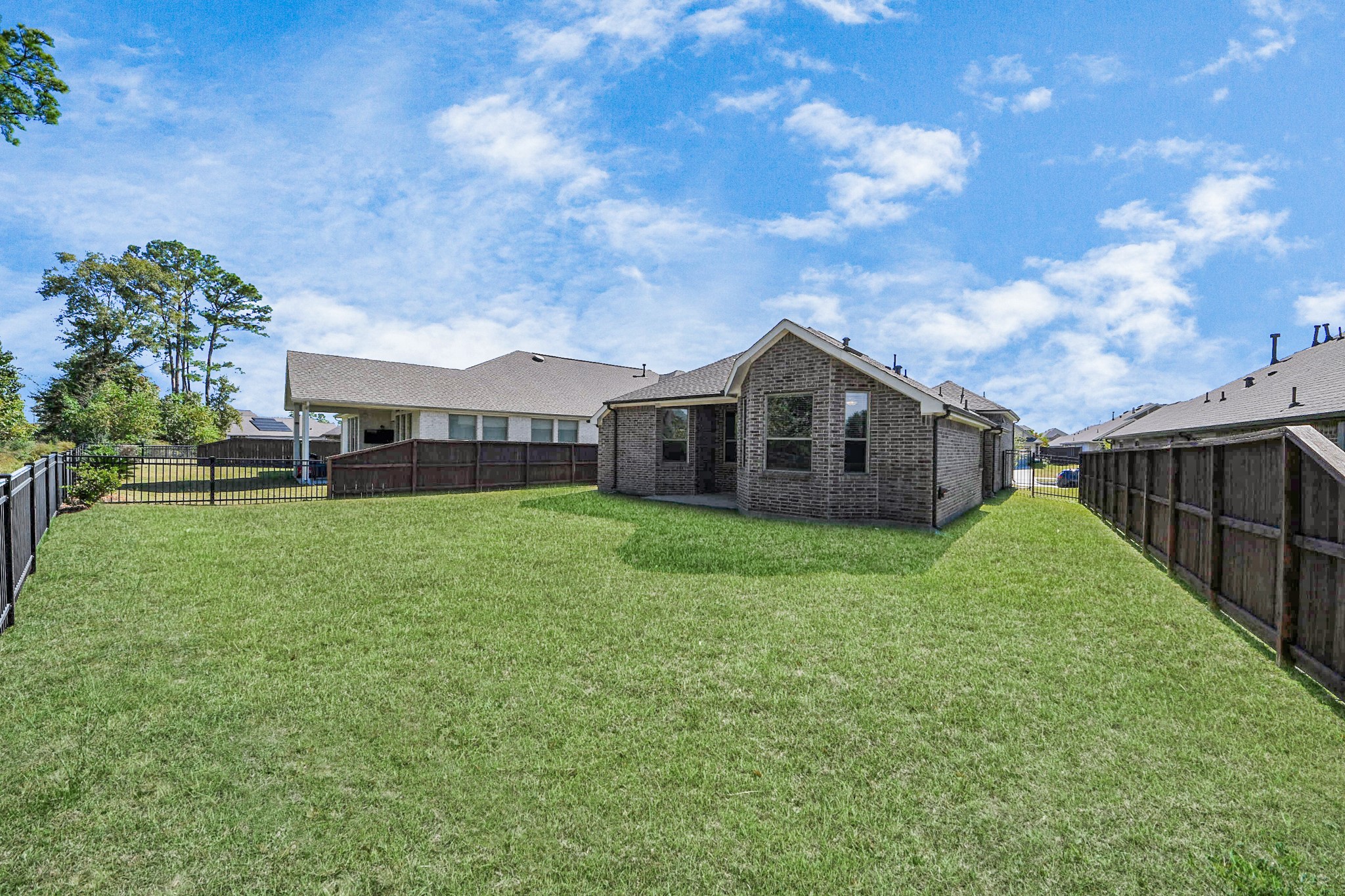 11935 Radura Road Humble, TX 77346 - Photo 6 of 43