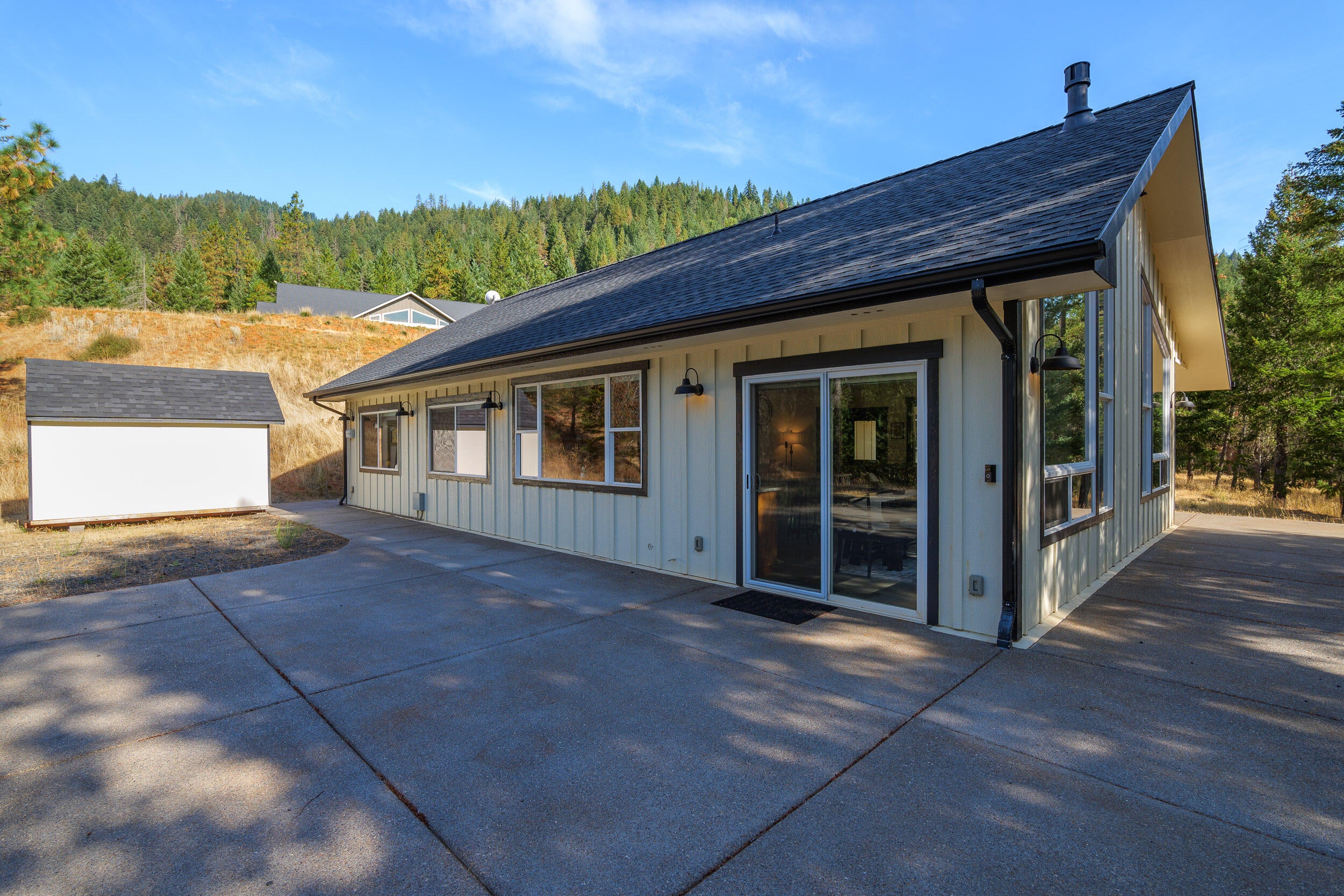 112 Carmel Road Rogue River, OR 97537 - Photo 62 of 73 112CarmelDr-087