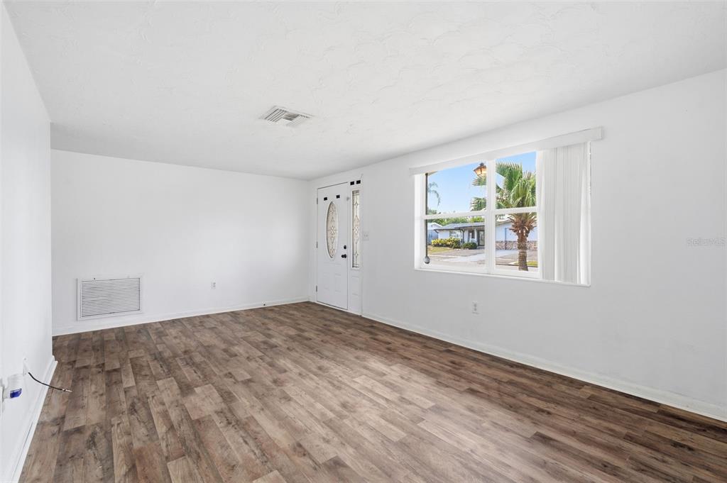 5753 1st Avenue New Port Richey, FL 34652 - Photo 17 of 49