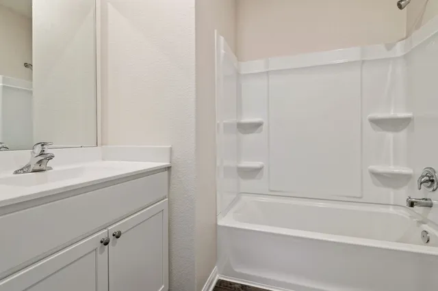 $265,900 | 329 Fastboy Lane, Waller, TX 77484