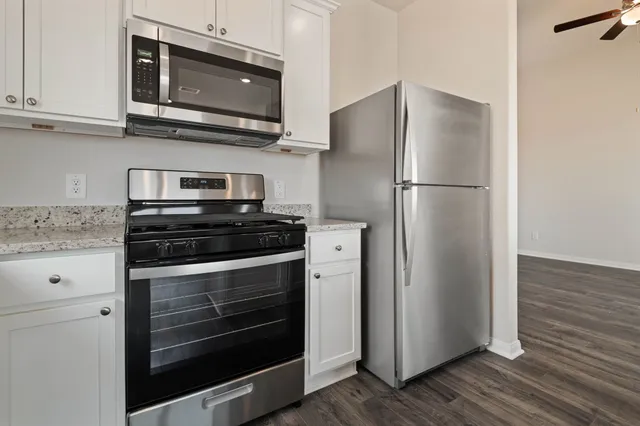 $265,900 | 329 Fastboy Lane, Waller, TX 77484