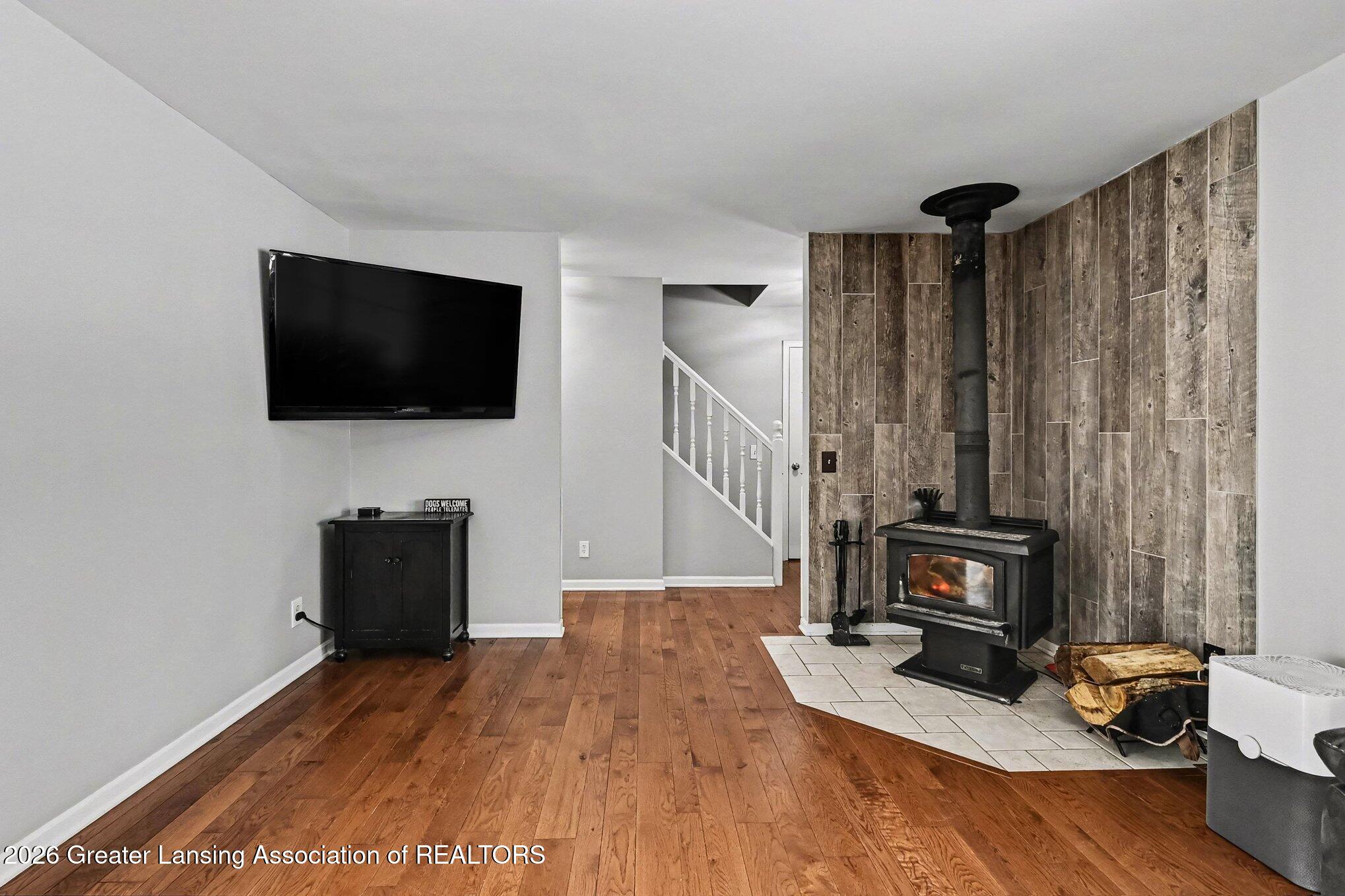 16505 Heim Road Chelsea, MI 48118 - Photo 5 of 29 Fire Heater