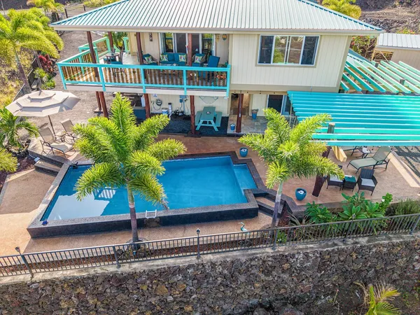 $819,000 | 88-1515 Eiwa Avenue, Captain Cook, HI 96704