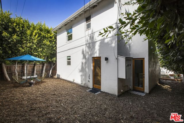 $1,583,000 | 1525 Carmona Avenue, Los Angeles, CA 90019