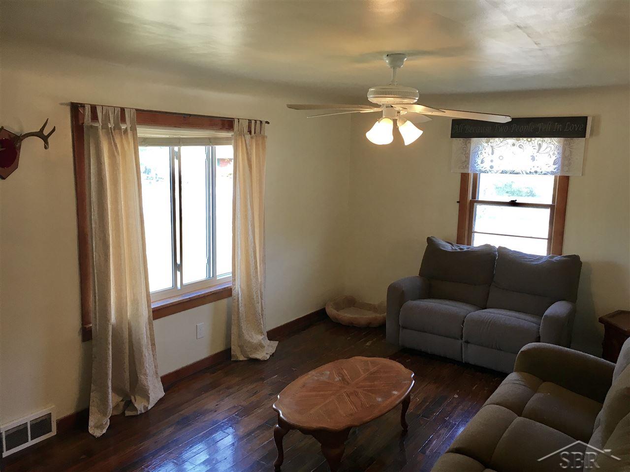 755 South Miller Road Saginaw, MI 48609 - Photo 2 of 15 31331200-1.JPG