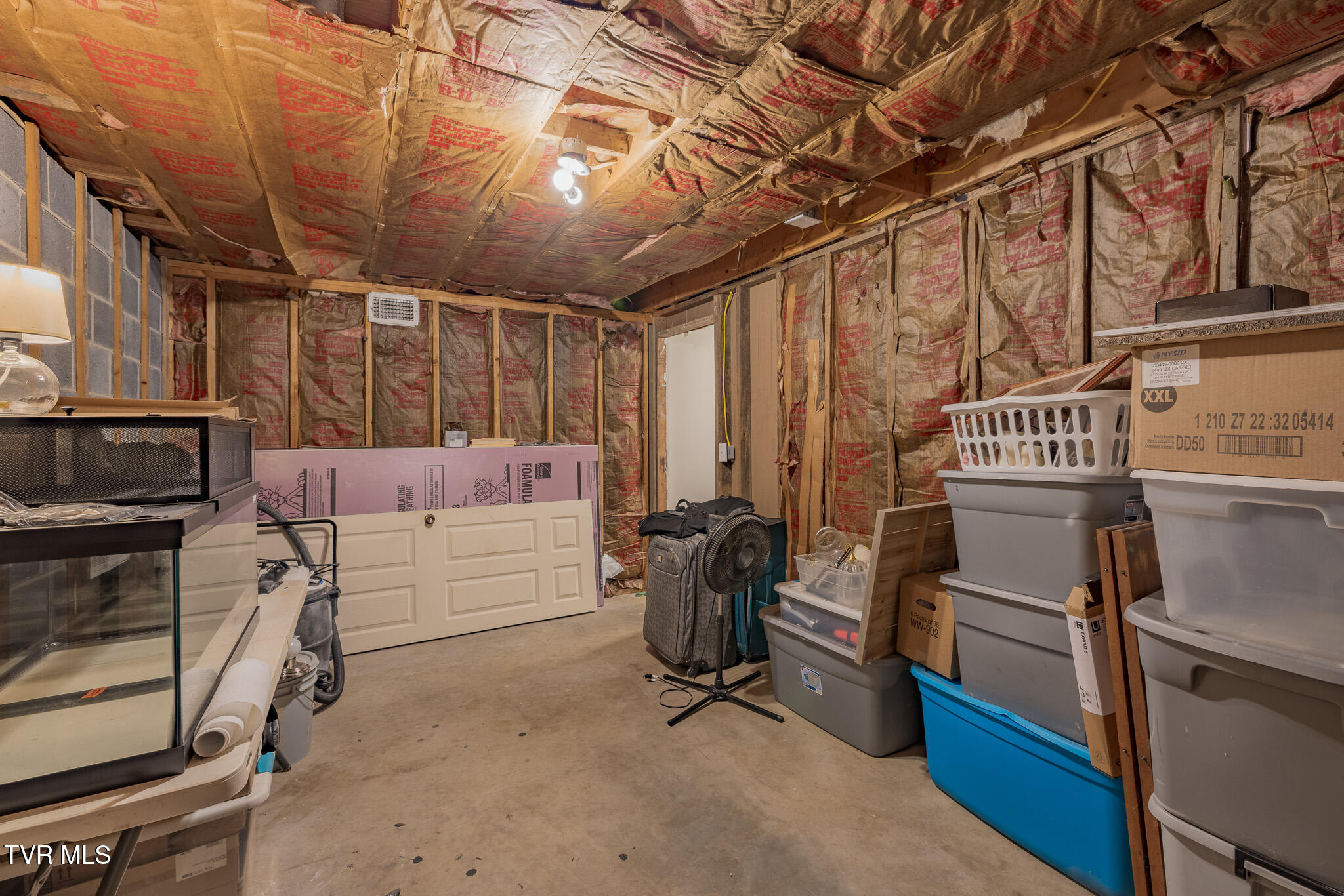 3222 Marbleton Road Unicoi, TN 37692 - Photo 29 of 40 1R9A6342-HDR