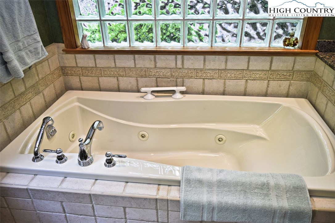 234 Turf Way Boone, NC 28607 - Photo 16 of 45 Gallery Image 16