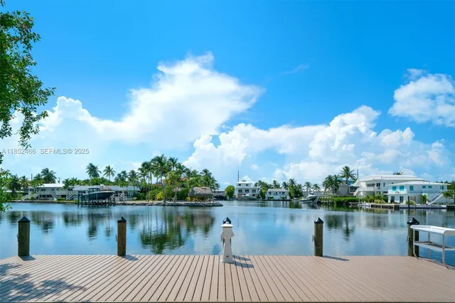$3,325,000 | 109 Sapodilla Drive, Islamorada, FL 33036