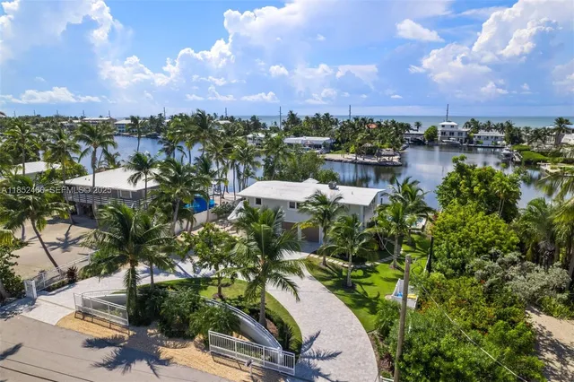 $3,325,000 | 109 Sapodilla Drive, Islamorada, FL 33036