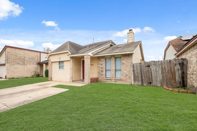 $1,650 | 19952 Stoney Haven Drive, Cypress, TX 77433