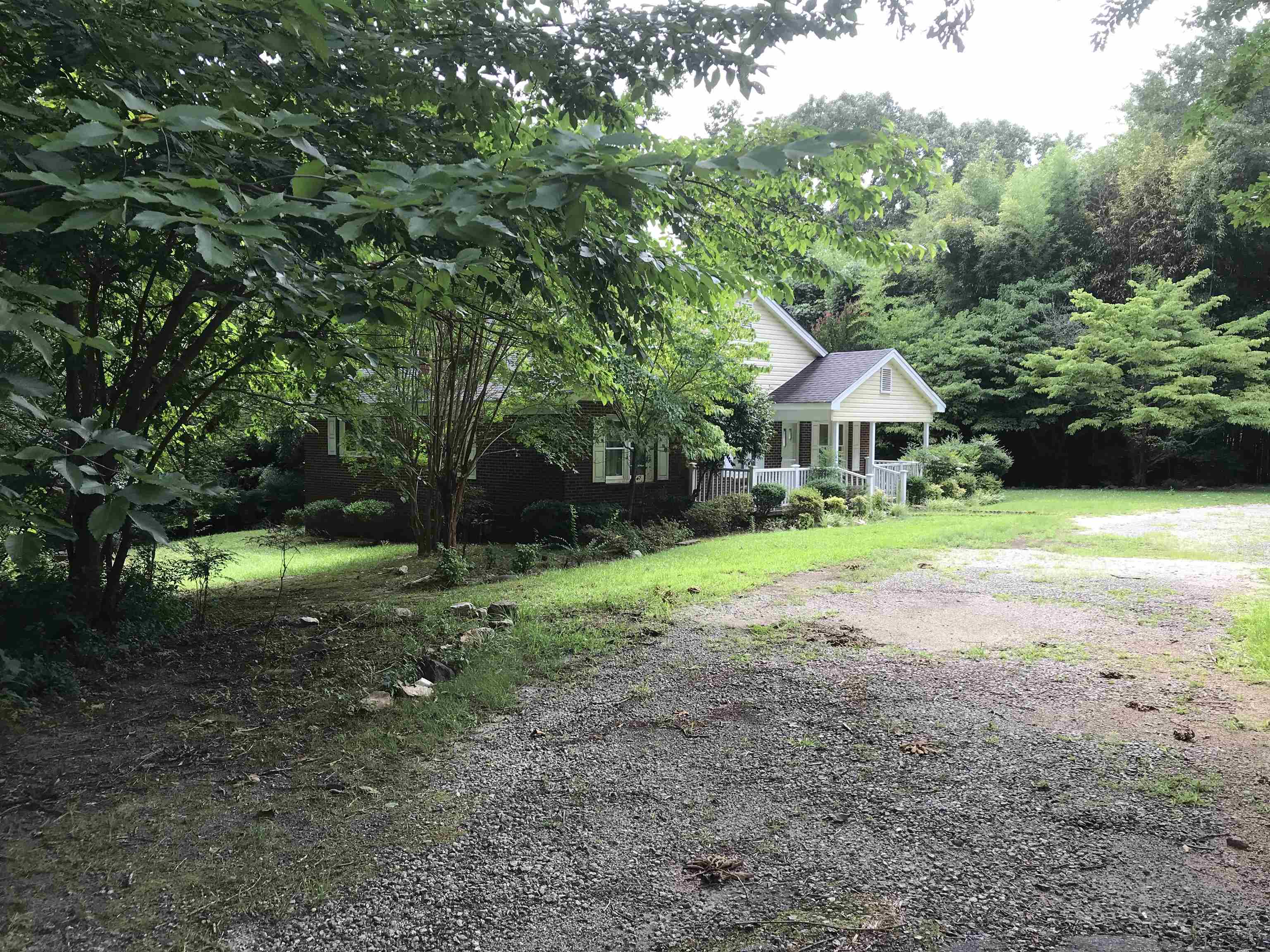 150 Barnado Road Union, SC 29379 - Photo 2 of 25