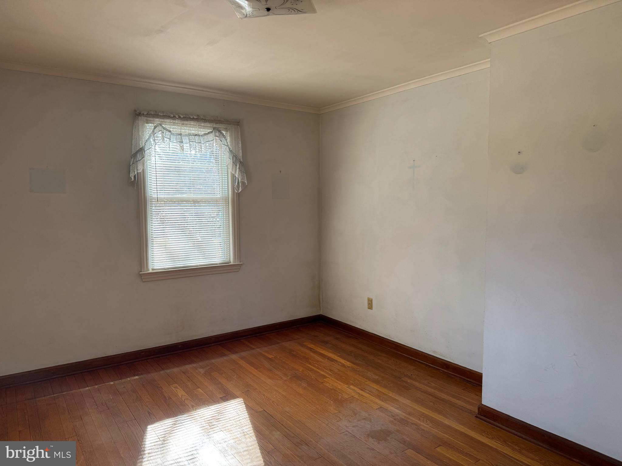 217 Sidney Road Pittstown, NJ 08867 - Photo 15 of 32