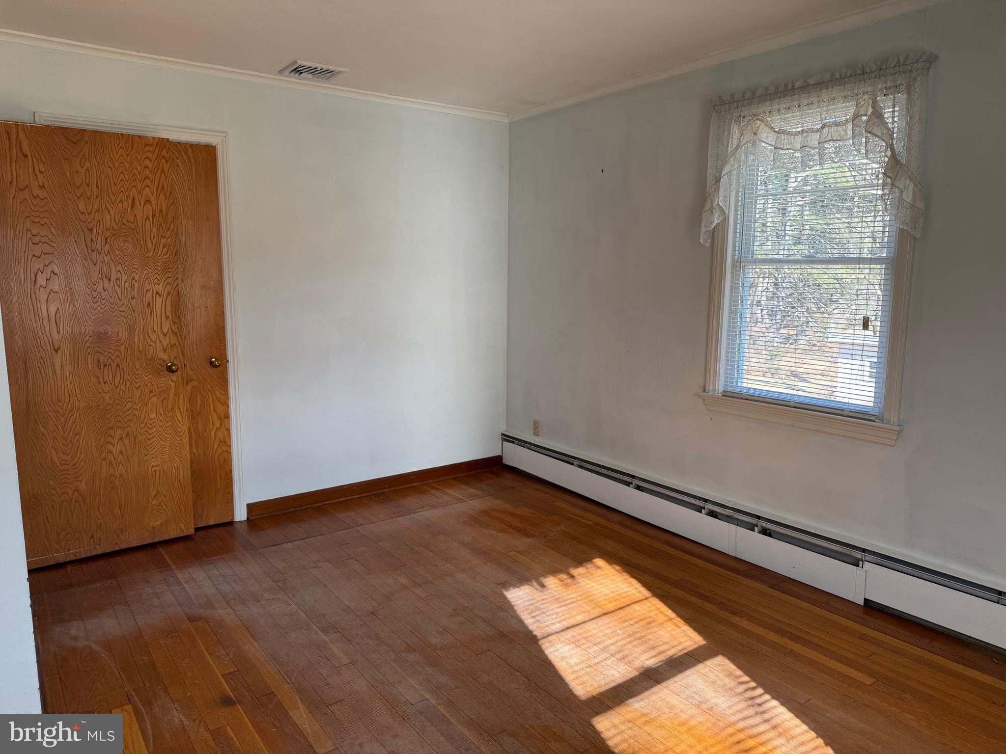 217 Sidney Road Pittstown, NJ 08867 - Photo 16 of 32