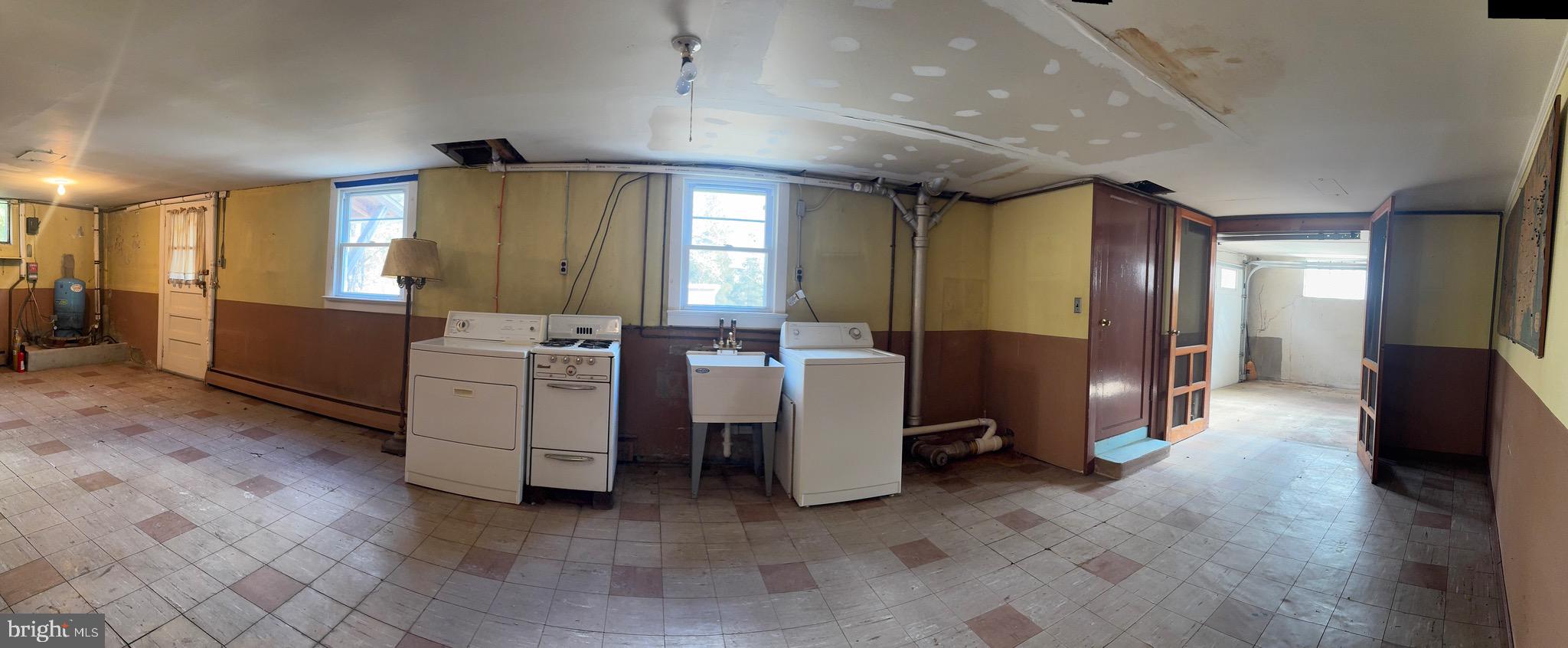 217 Sidney Road Pittstown, NJ 08867 - Photo 20 of 32