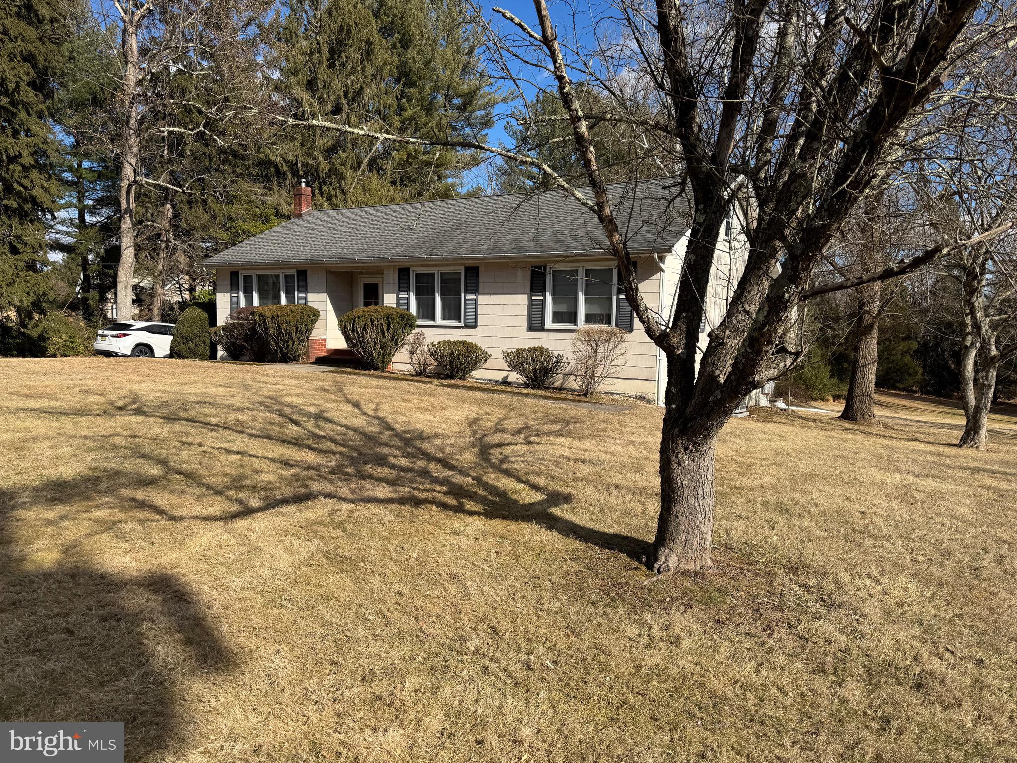 217 Sidney Road Pittstown, NJ 08867 - Photo 2 of 32
