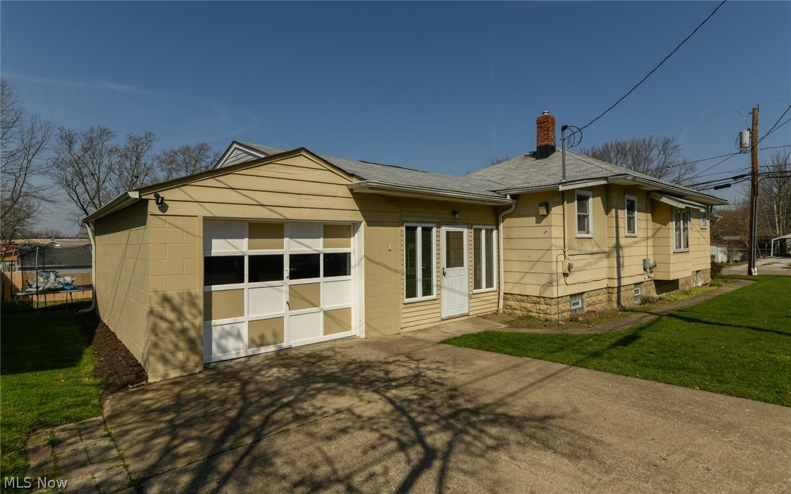 1824 Springfield Center Road Akron, OH 44312 - Photo 4 of 30