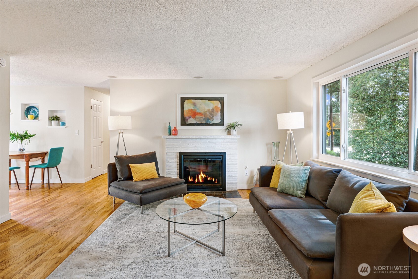8005 220th Street Southwest Edmonds, WA 98026 - Photo 3 of 32