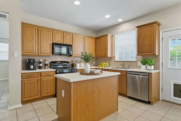 $410,000 | 125 Pine Cove, Kyle, TX 78640