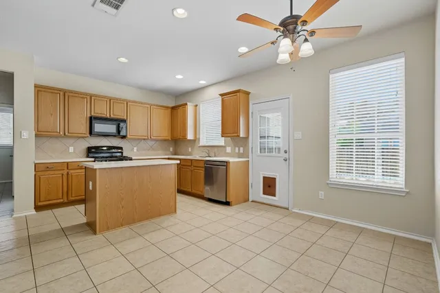 $462,000 | 125 Pine Cove, Kyle, TX 78640