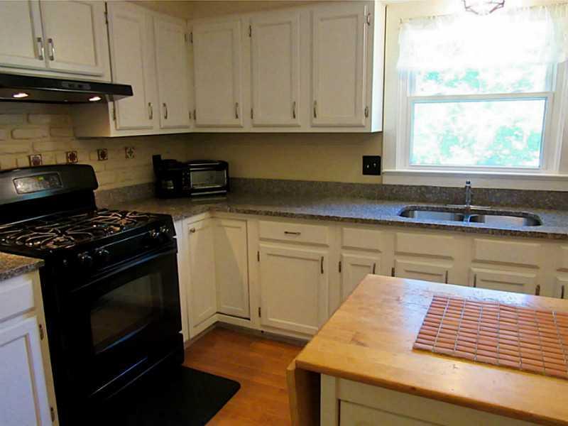 788 Scrubgrass Road Mt. Lebanon, PA 15243 - Photo 7 of 25 Kitchen. Great kitchen for meal prep! Room for center island and casual dining.