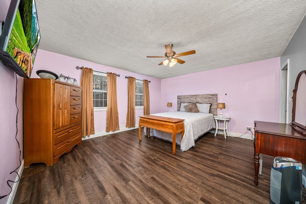 19 Honeysuckle Road Pikeville, TN 37367 - Photo 10 of 26 Gallery Image 10