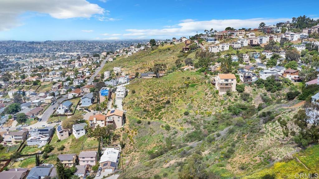 1435-39 Capistrano Avenue Spring Valley, CA 91977 - Photo 3 of 9