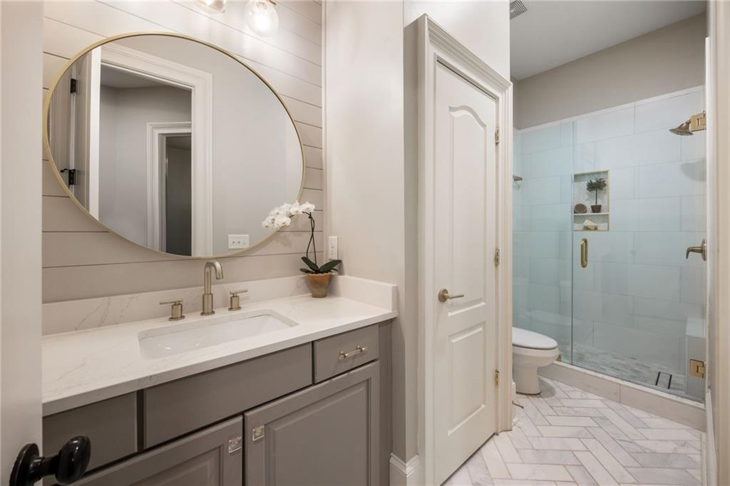 320 Valley Brook Way Atlanta, GA 30342 - Photo 14 of 38