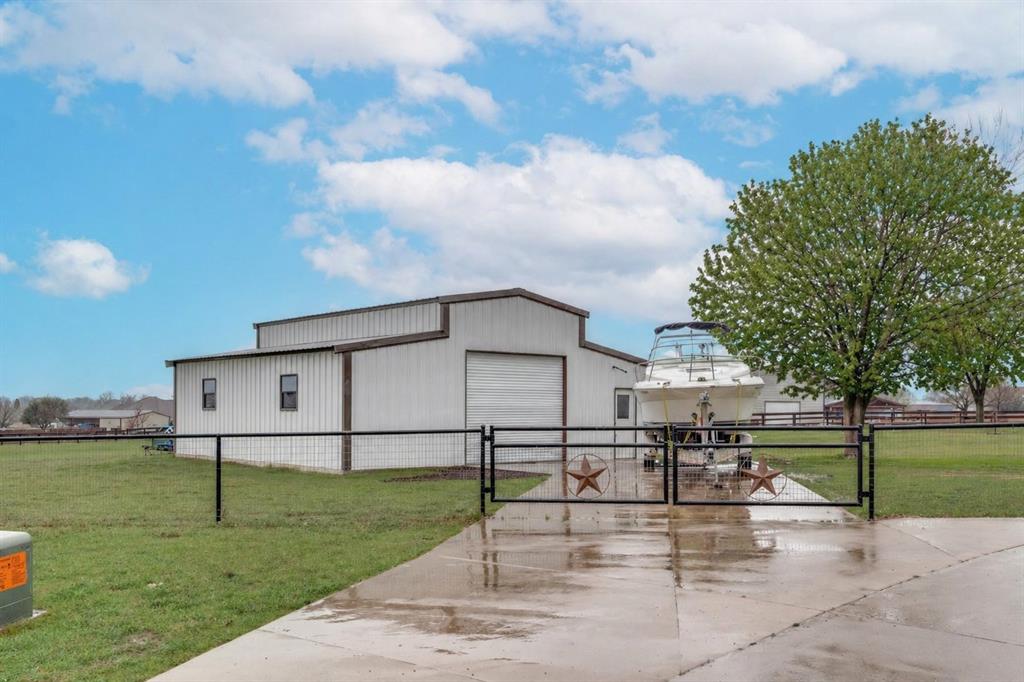 108 High Meadows Court Decatur, TX 76234 - Photo 3 of 29