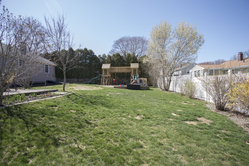 46 Redwood Road Somerset, MA 02726 - Photo 13 of 13 Gallery Image 13