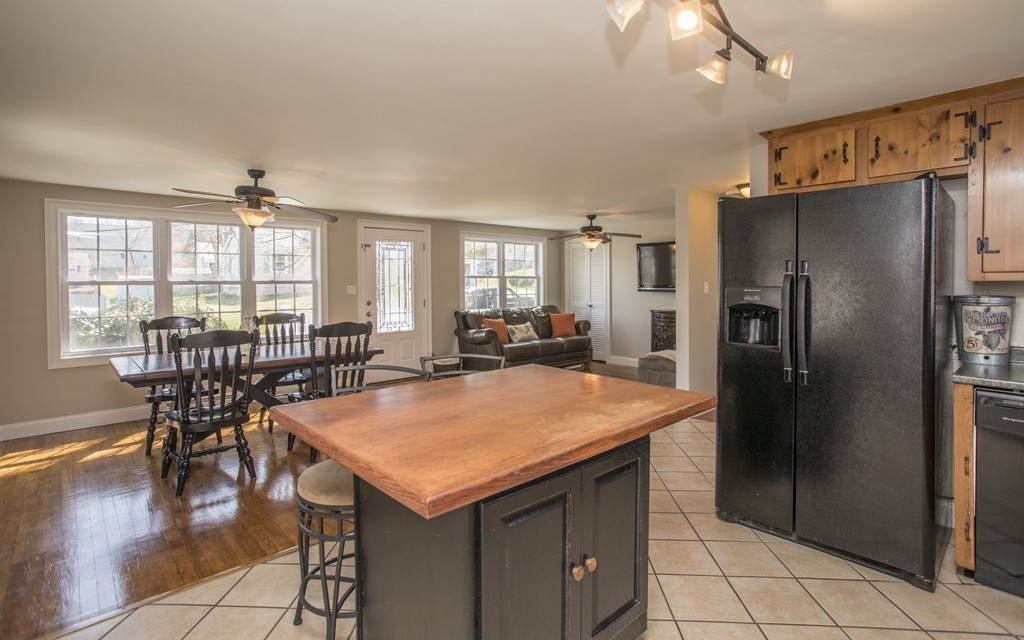 46 Redwood Road Somerset, MA 02726 - Photo 4 of 13 Gallery Image 4