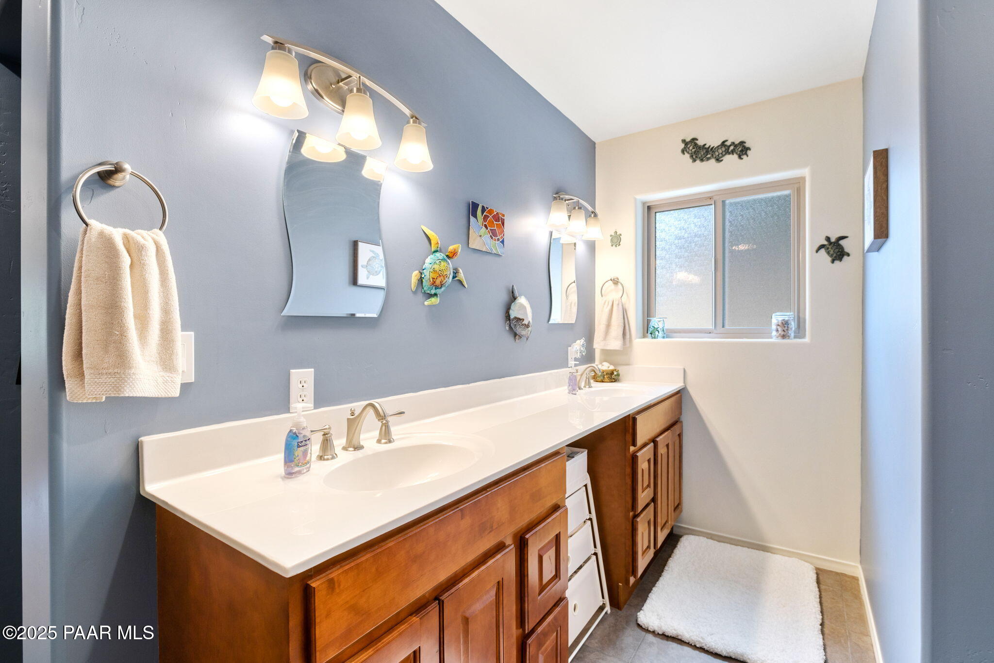 3715 East Walker Road Prescott, AZ 86303 - Photo 24 of 41 Primary Bathroom