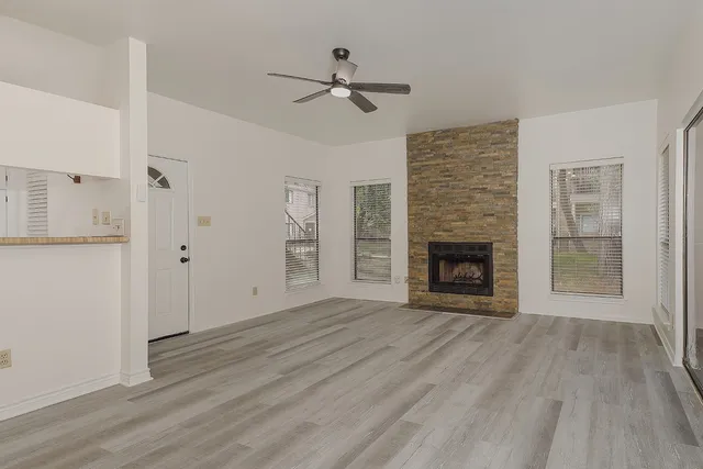 $147,950 | 3500 Tangle Brush Drive, Unit 177, The Woodlands, TX 77381