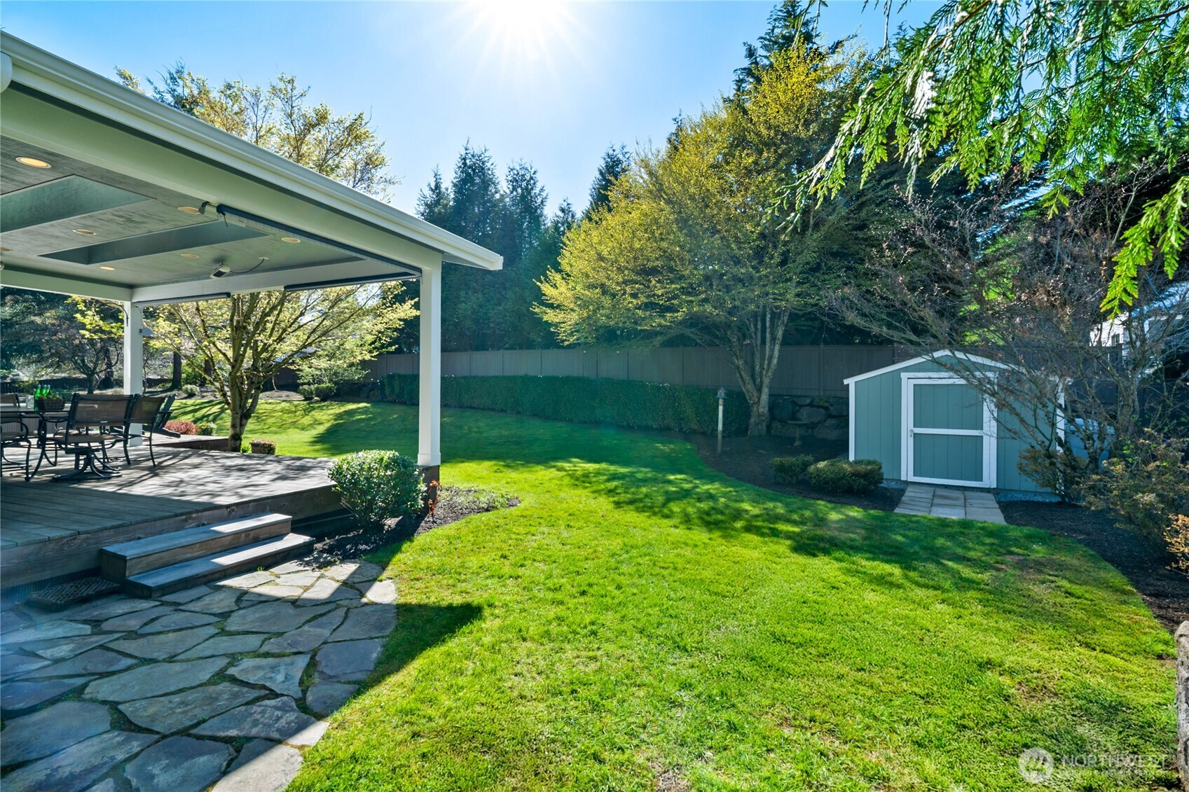 2401 Lyons Avenue Northeast Renton, WA 98059 - Photo 31 of 35