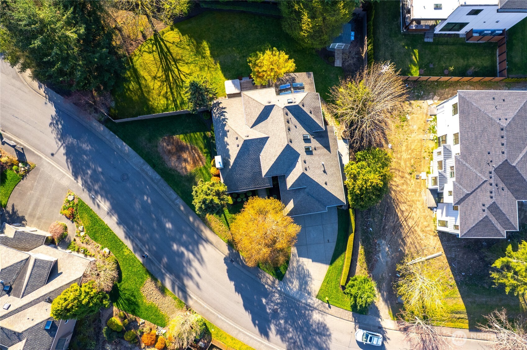 2401 Lyons Avenue Northeast Renton, WA 98059 - Photo 32 of 35