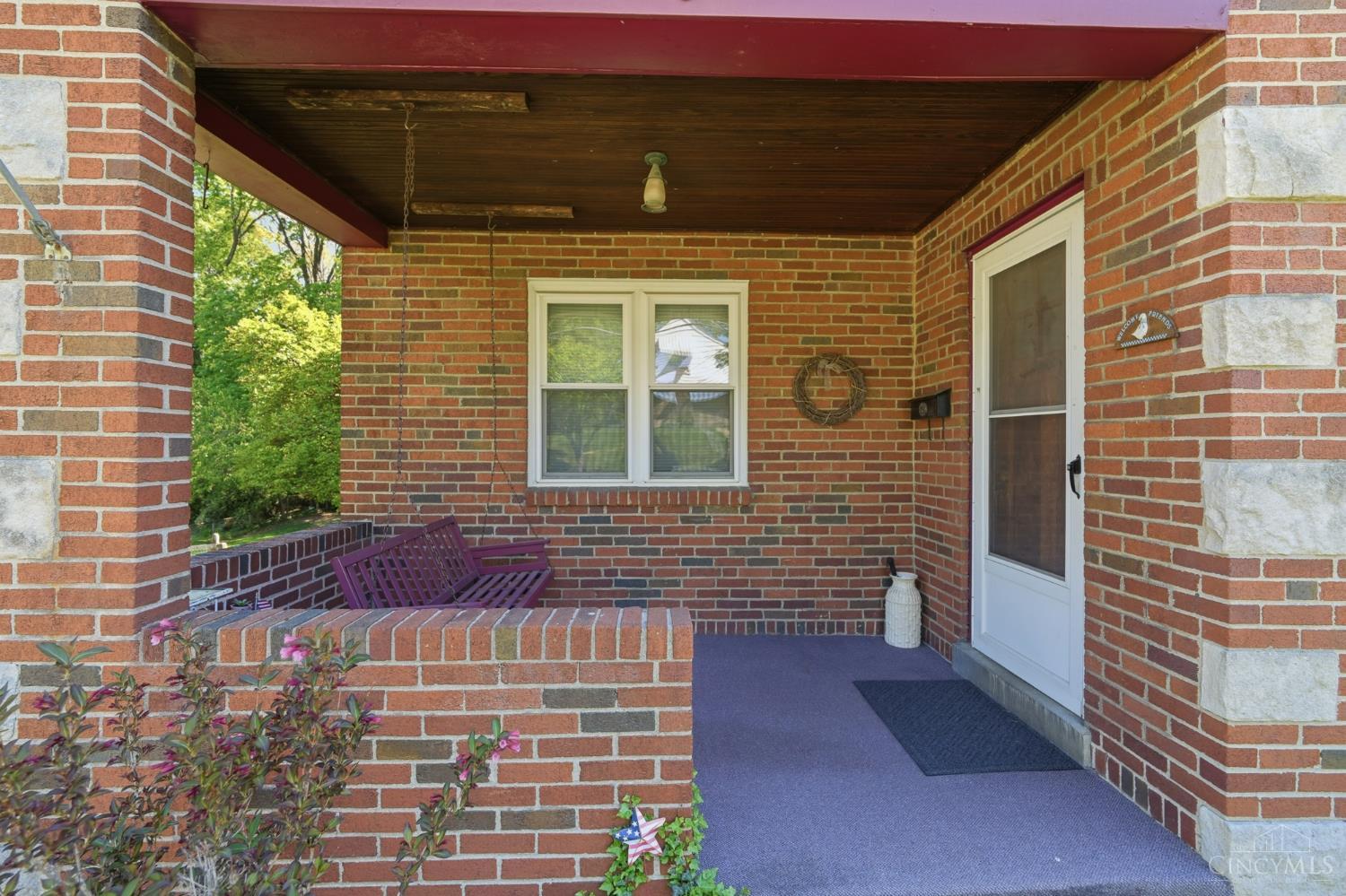 667 Overlook Avenue Cincinnati, OH 45238 - Photo 3 of 50