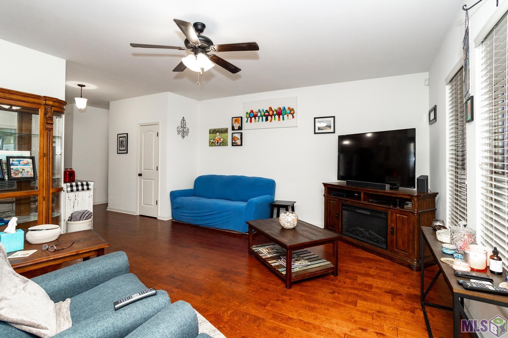 4289 Boulevard Acadien Addis, LA 70710 - Photo 3 of 28 Gallery Image 3