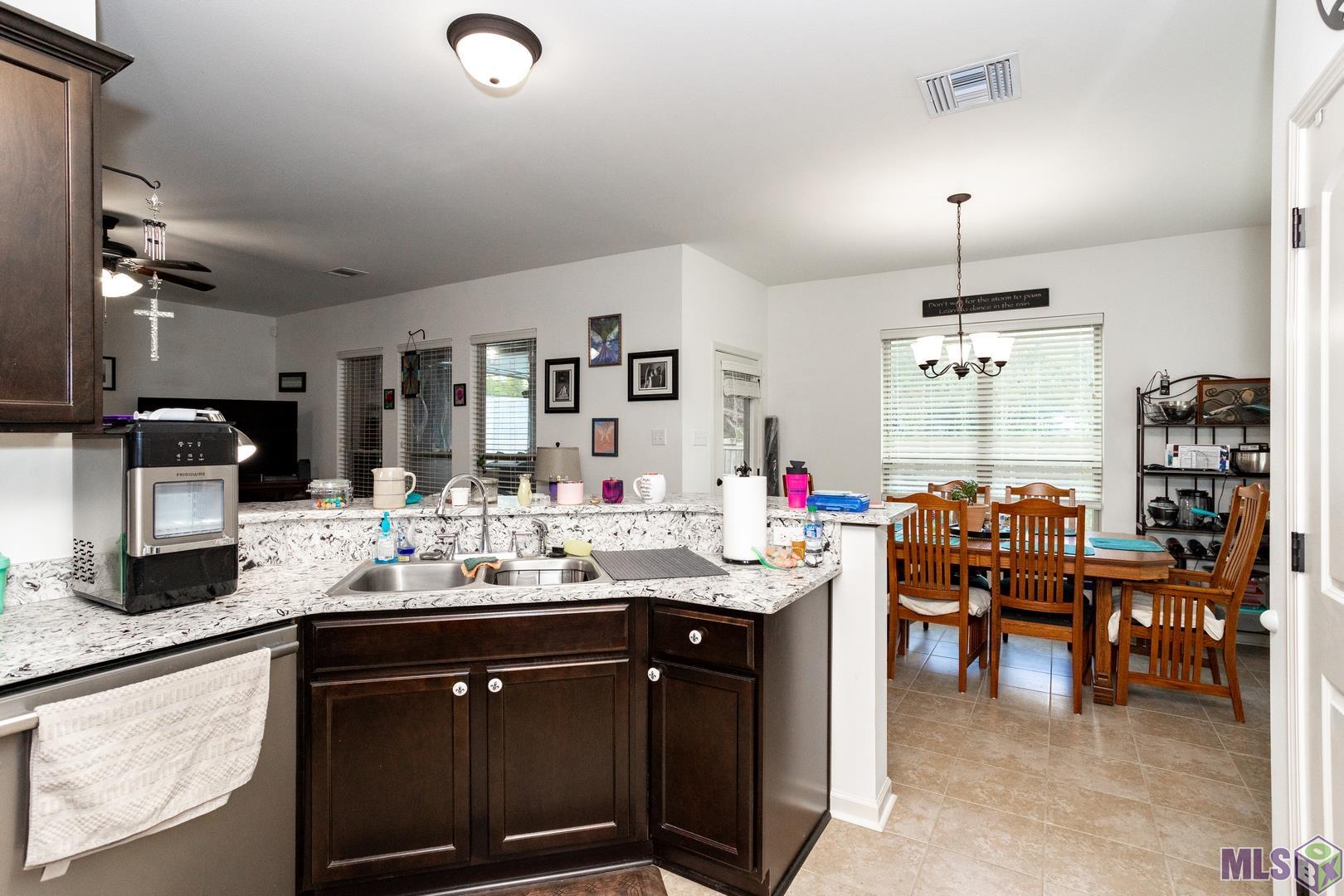4289 Boulevard Acadien Addis, LA 70710 - Photo 6 of 28 Gallery Image 6