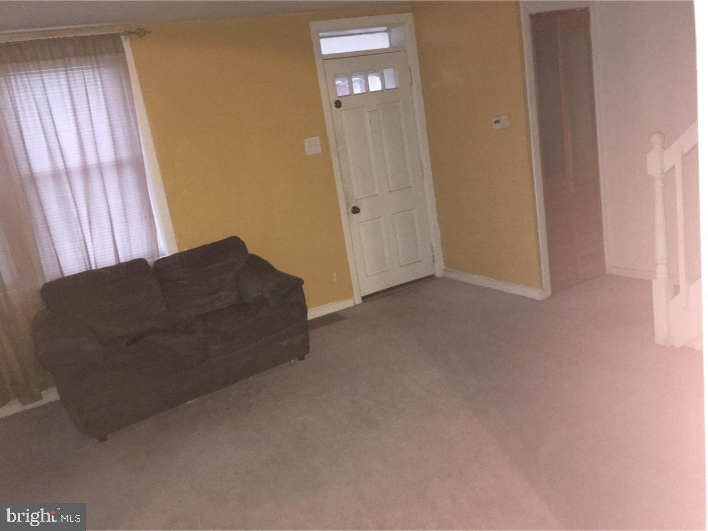 1027 Ironside Road Camden, NJ 08104 - Photo 10 of 10 Living Room