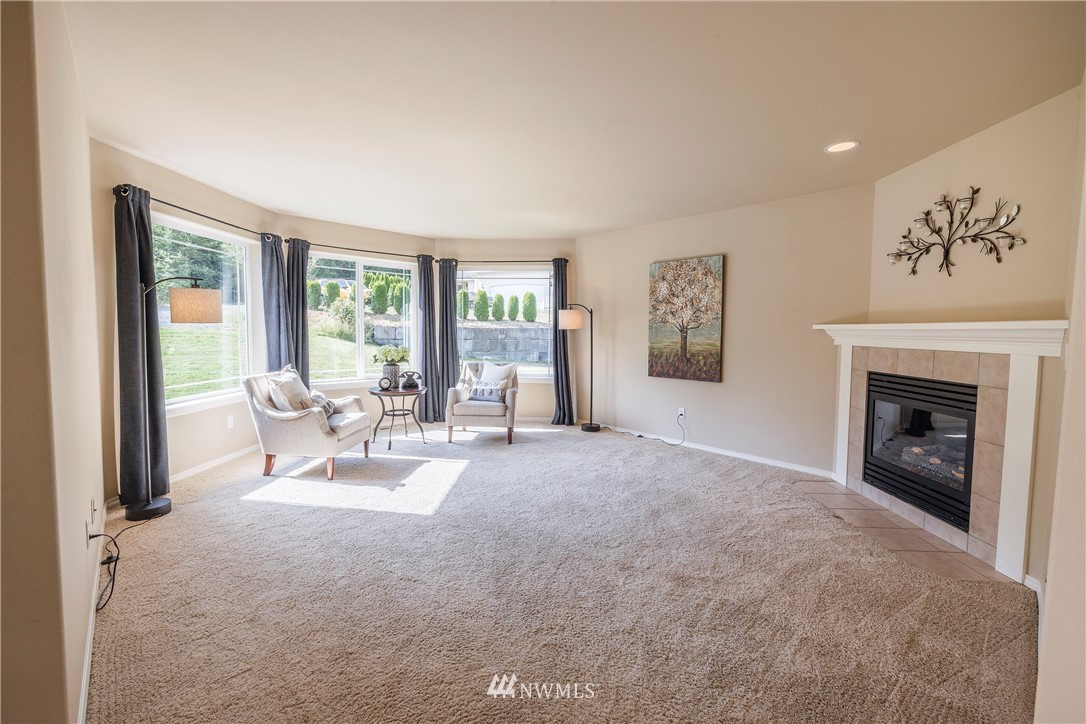 9254 Sidney Road Southwest Port Orchard, WA 98367 - Photo 11 of 34 Gallery Image 11