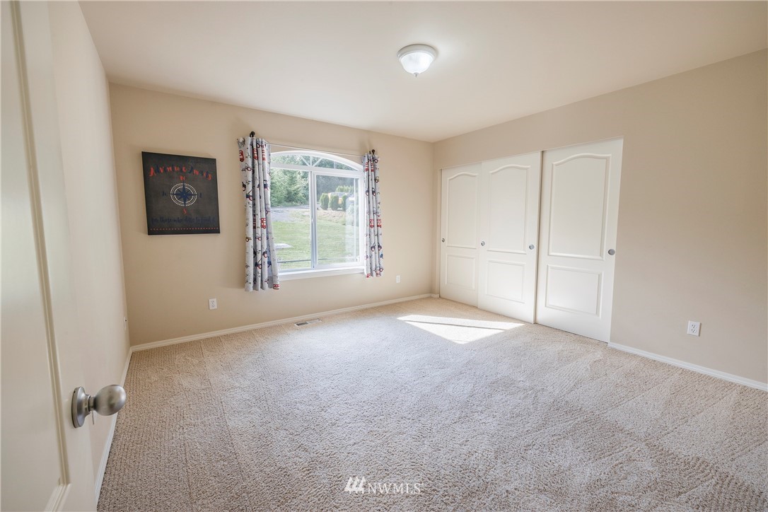 9254 Sidney Road Southwest Port Orchard, WA 98367 - Photo 16 of 34 Gallery Image 16
