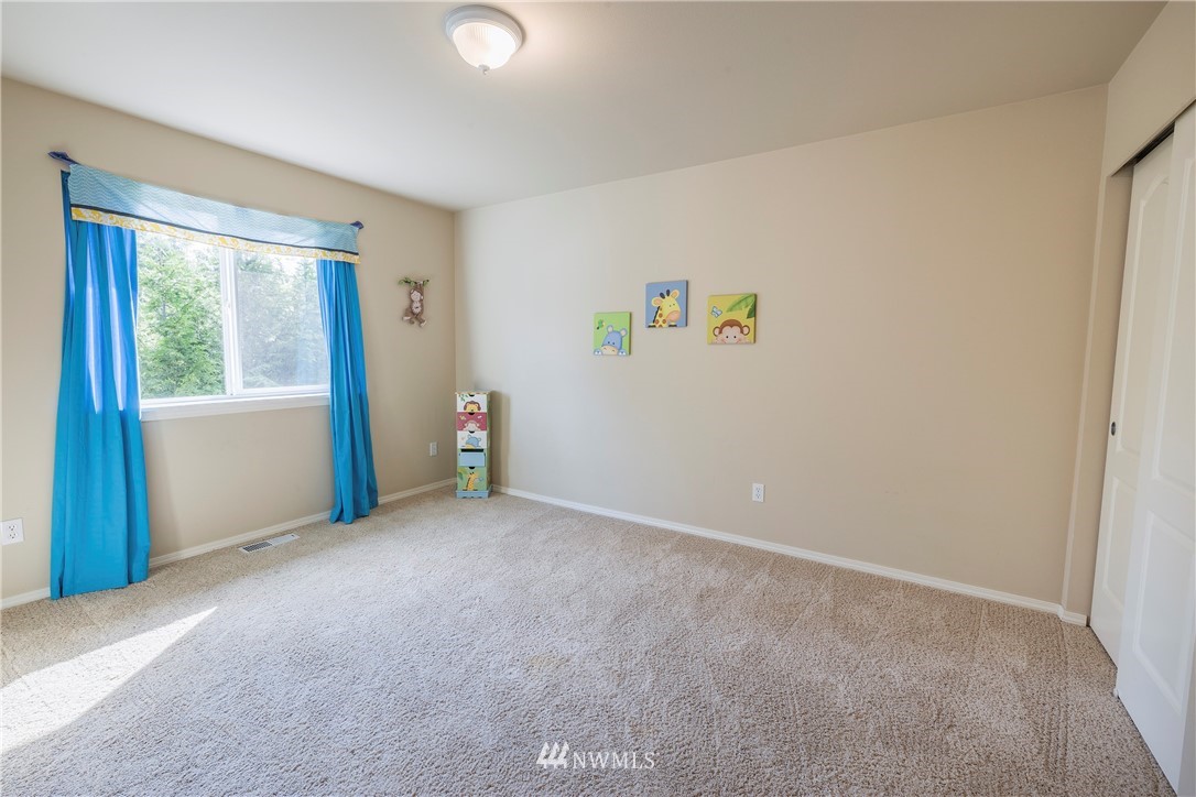 9254 Sidney Road Southwest Port Orchard, WA 98367 - Photo 17 of 34 Gallery Image 17