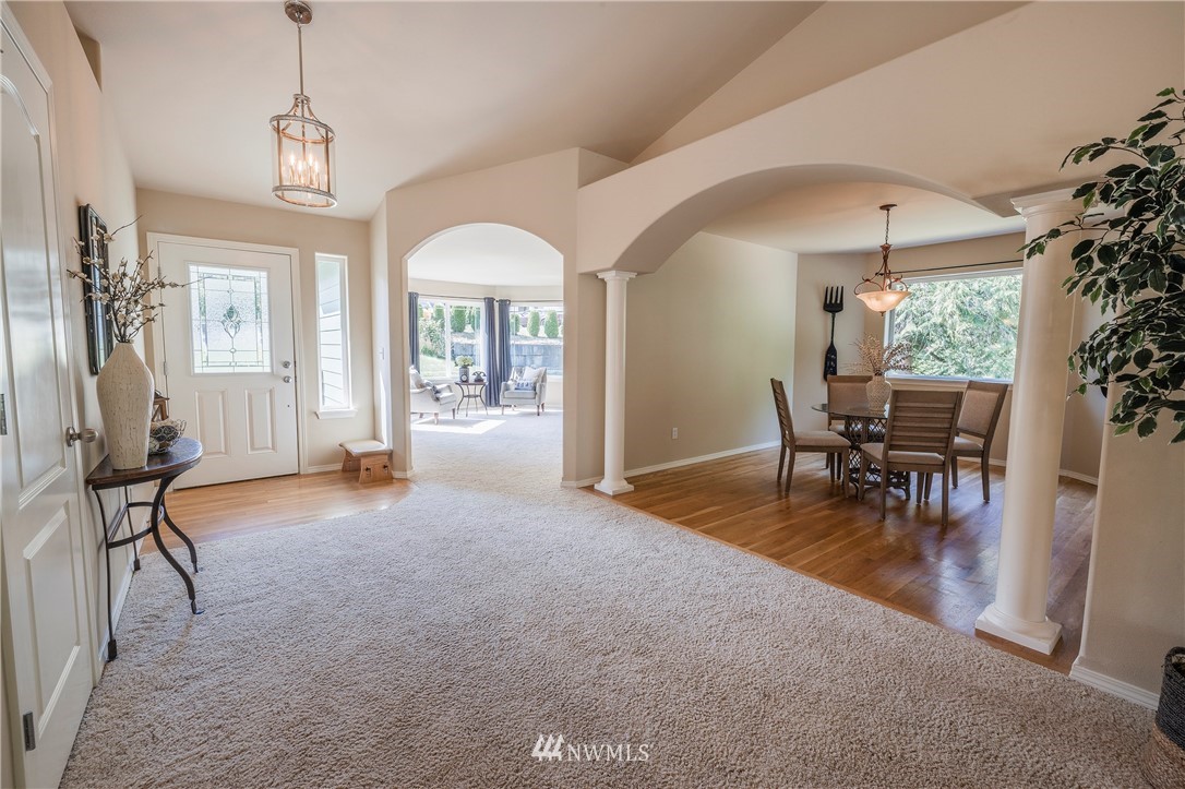 9254 Sidney Road Southwest Port Orchard, WA 98367 - Photo 4 of 34 Gallery Image 4